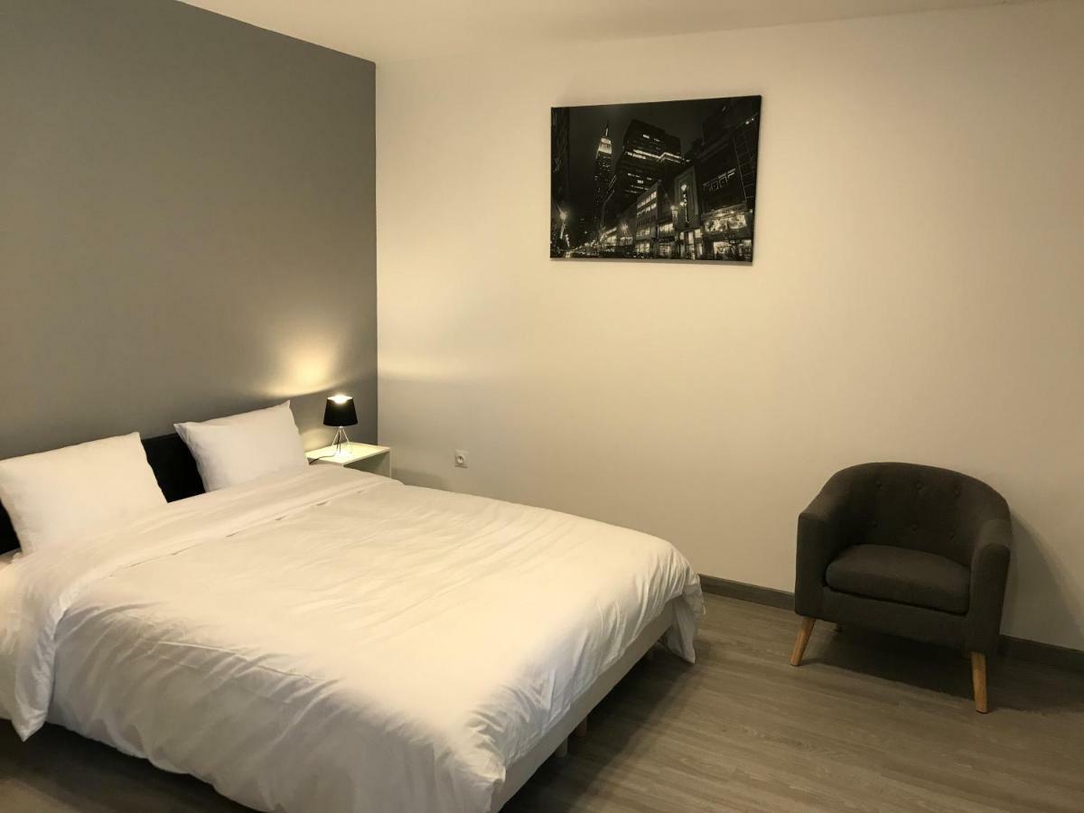 Studio Gallieni La Châtre Extérieur photo